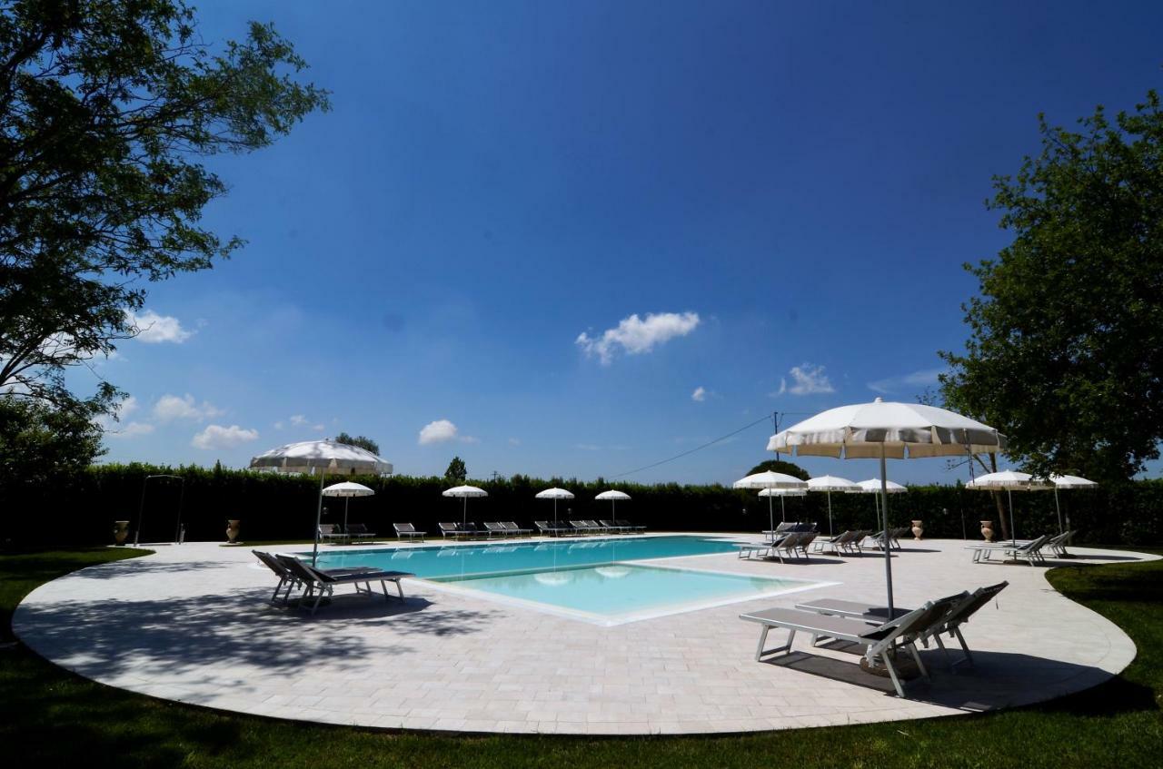 Agriturismo La Pisana Exterior foto
